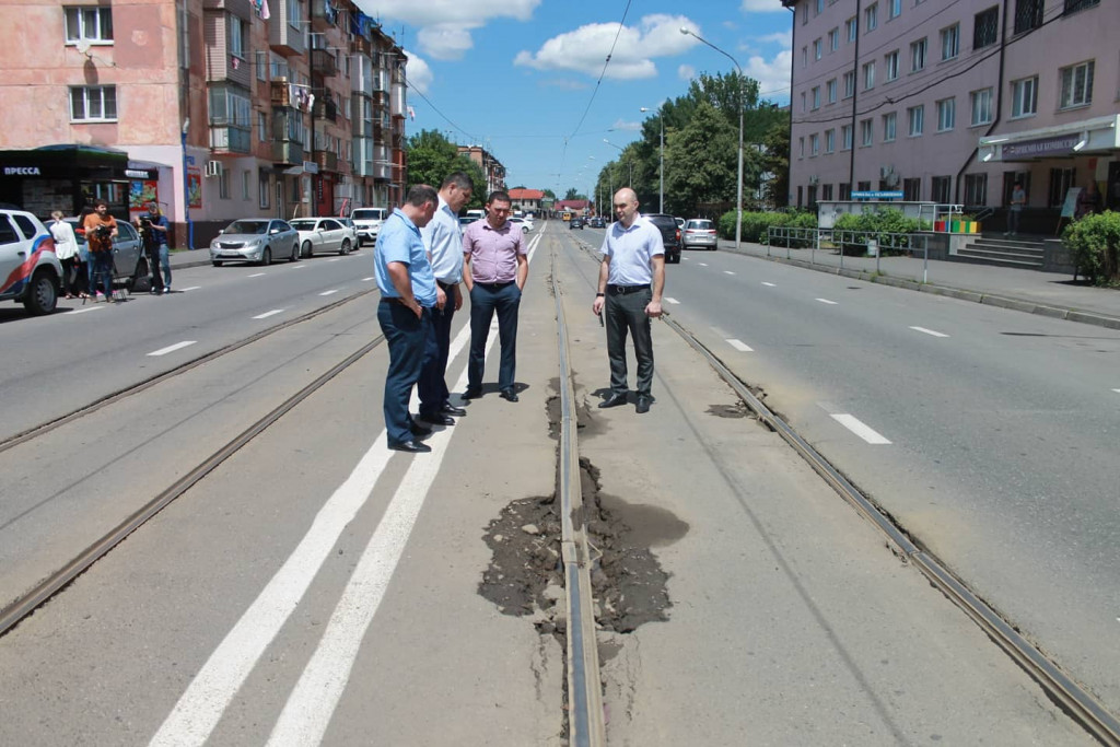 Владикавказ дорога открыта. Дороги Владикавказа. Проспект Коста ремонт дороги Владикавказ. ОНФ Осетии. Крымск Владикавказ дорога.